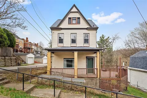 30 Soffel St, Pittsburgh, PA 15211