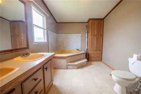 35 Highland Ave, Smithfield, PA 15478 photo 9