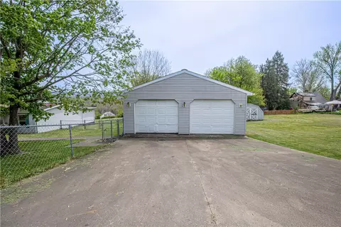 35 Highland Ave, Smithfield, PA 15478 photo 3