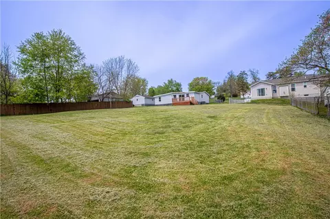 35 Highland Ave, Smithfield, PA 15478 photo 5
