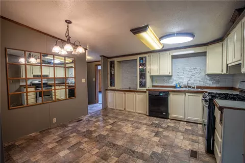 35 Highland Ave, Smithfield, PA 15478 photo 6