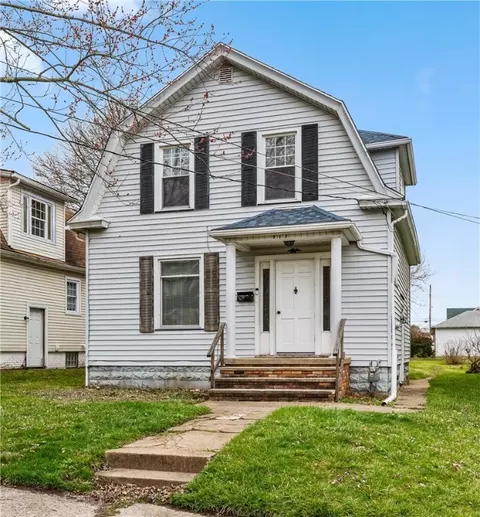 913 Warren Ave, New Castle, PA 16101