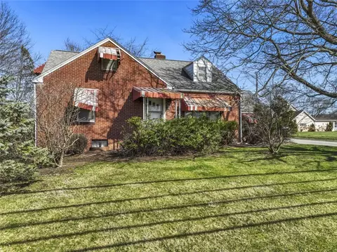 2748 Brodhead Rd, Aliquippa, PA 15001