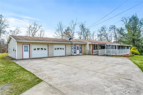 3023 High Hill Rd, West Middlesex, PA 16159