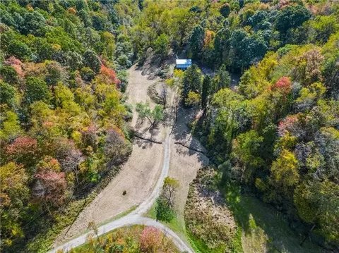 151 Coleman Dr, Beaver, PA 15009
