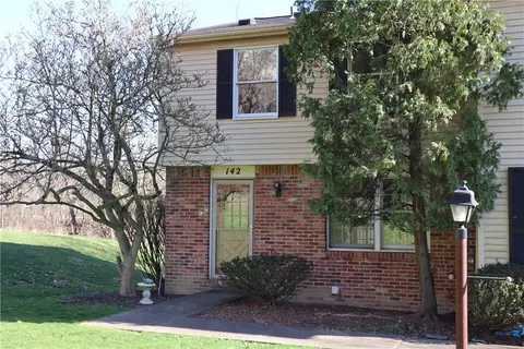 142 Sandpiper Ln, Venetia, PA 15367
