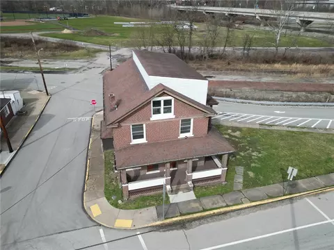 401 Brinton Ave, Trafford, PA 15085
