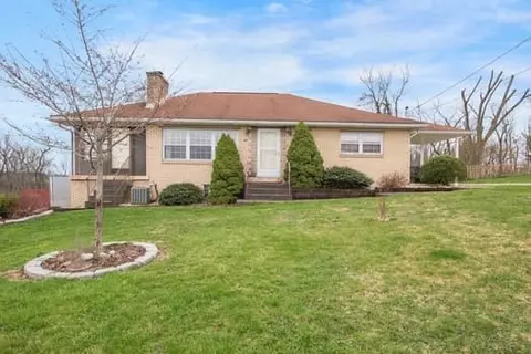 891 Northeast Dr, Irwin, PA 15642