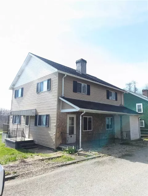 918 Coal St, Republic, PA 15475