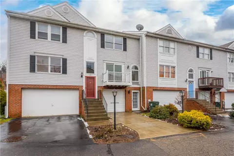 123 Parliament Pl, Pittsburgh, PA 15236