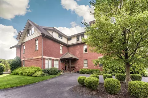 305 Elwick St #3, Sewickley, PA 15143