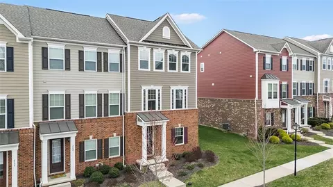 258 Venango Trl, Mars, PA 16046