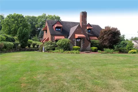 1246 Morrow Rd, Pittsburgh, PA 15241