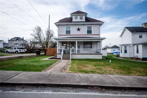 139 W Church St, Fairchance, PA 15436