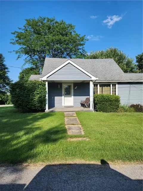 1633 Jack Dr, Irwin, PA 15642 photo 2