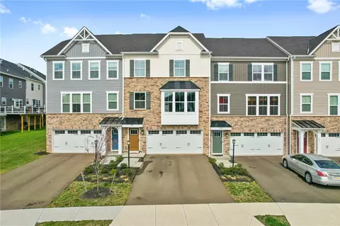 327 Helenium Dr, Mars, PA 16046 photo 3