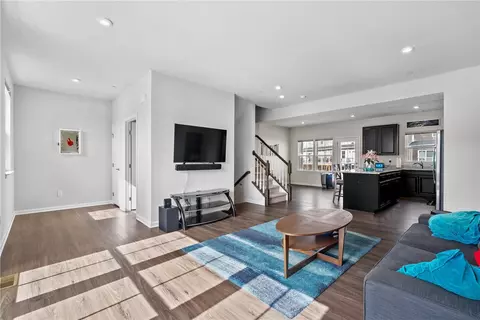 327 Helenium Dr, Mars, PA 16046 photo 5