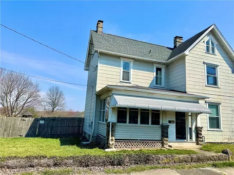 310 Mcfarland St, Derry, PA 15627