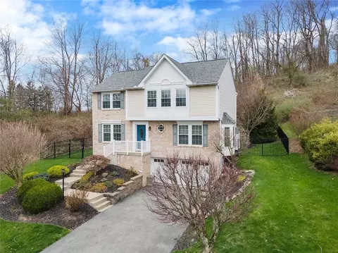 101 Pine Creek Dr, Venetia, PA 15367