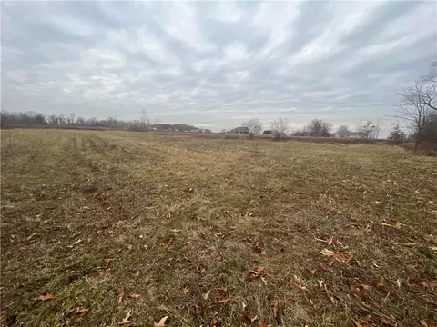 0 Hoffmaster Rd, New Castle, PA 16102