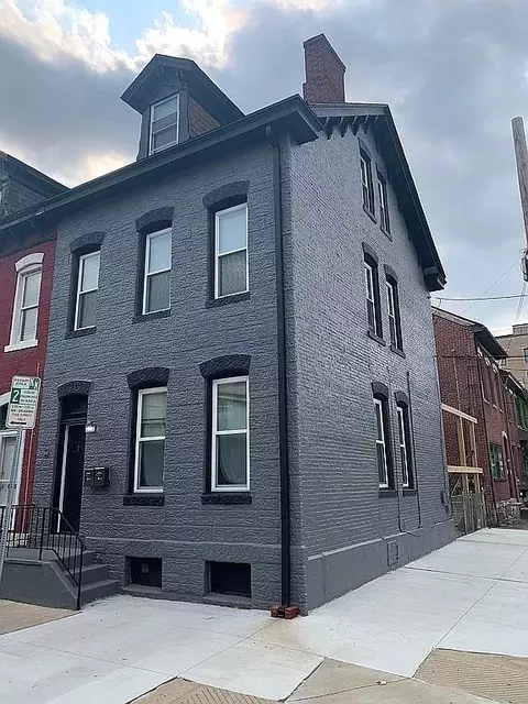 64 S 22nd St, Pittsburgh, PA 15203