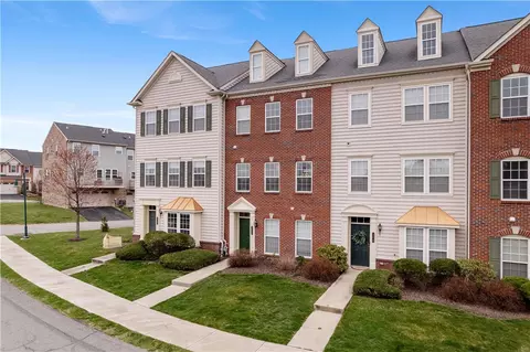 302 Fairgate Dr, Wexford, PA 15090