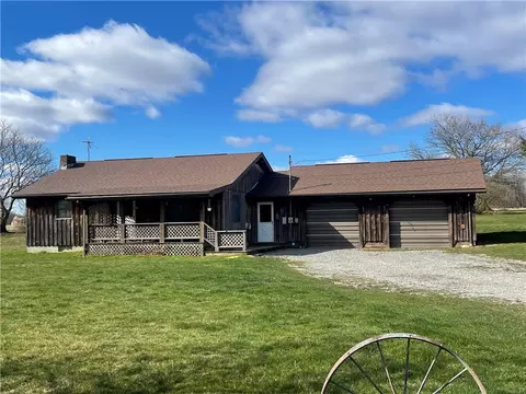 132 Stalker Rd, Hilliards, PA 16040