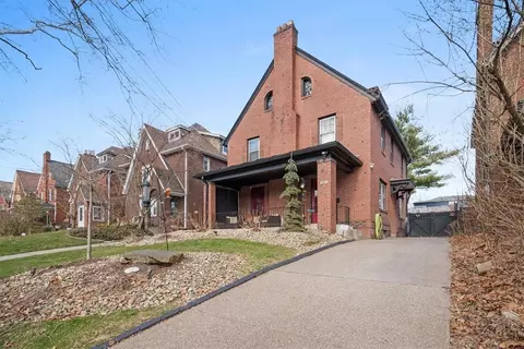 6945 Rosewood St, Pittsburgh, PA 15208