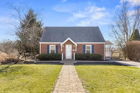 23 Beaver Grade Rd, Mckees Rocks, PA 15136