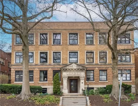 724 S Negley Ave #2, Pittsburgh, PA 15232