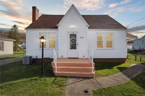 206 Corwin St, Roscoe, PA 15477