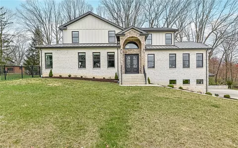 331 Mckinney Rd, Wexford, PA 15090