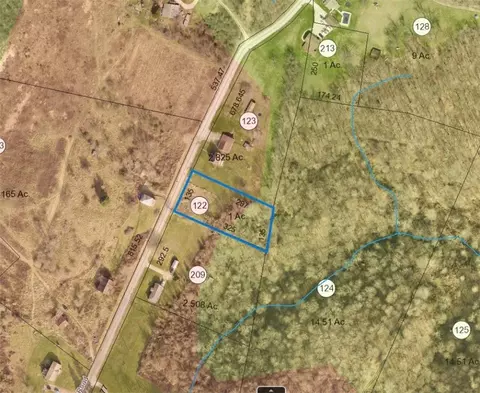 800 Indian Hill Rd, Leechburg, PA 15656