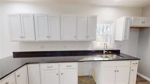 Kitchen - 1298 Cascade Rd, Monaca, PA 15061 photo 2 of 2