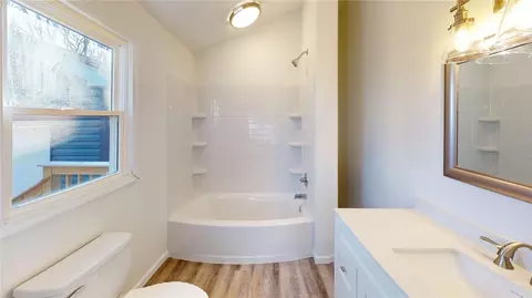 Bath - 1298 Cascade Rd, Monaca, PA 15061 photo 2 of 2