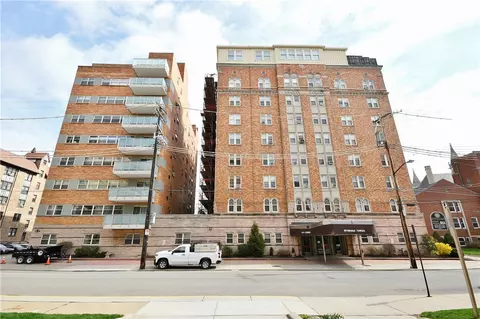 144 N Dithridge St #501, Pittsburgh, PA 15213