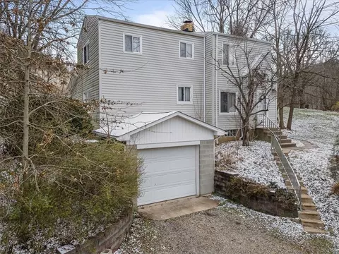 108 114 Yates Ln, New Kensington, PA 15068