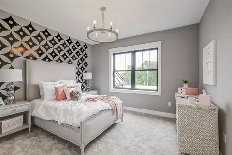Bedroom - 202 Summit Acres Dr, Seven Fields, PA 16046 photo 2 of 4