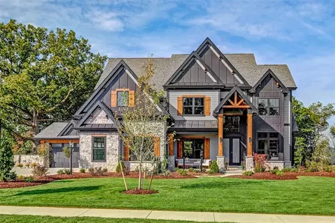 202 Summit Acres Dr, Seven Fields, PA 16046