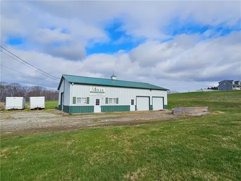 131 Rolling Hills Rd, Ruffs Dale, PA 15679