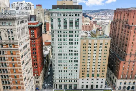 306 4th Ave #502, Pittsburgh, PA 15222