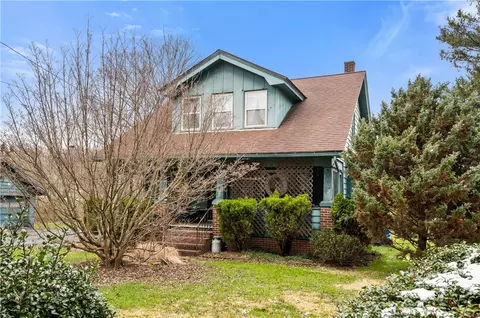 4424 Oakdale Rd, Butler, PA 16001