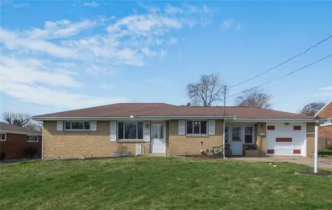 14458 Lynne Dr, North Huntingdon, PA 15642