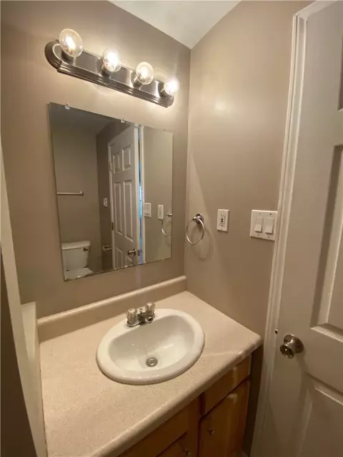 Bath - 2 Orchard St, Muse, PA 15350 photo 1 of 1