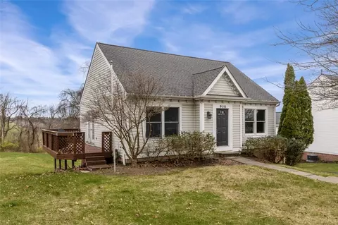 958 Bideford Dr, South Park, PA 15129