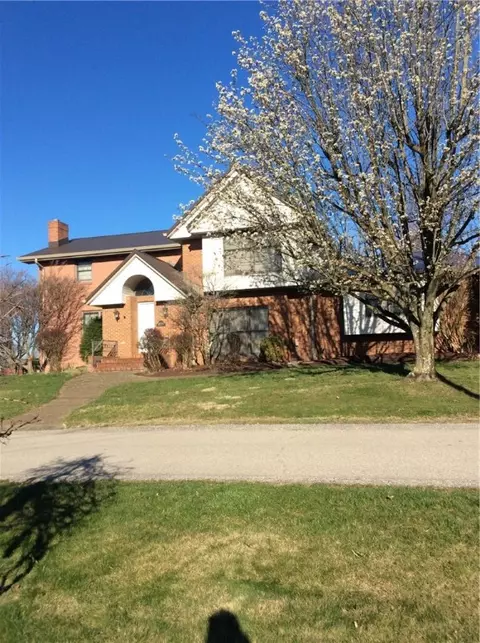 30 Arch St, Monessen, PA 15062