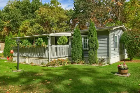 513 Tioga Dr, Cranberry Township, PA 16066