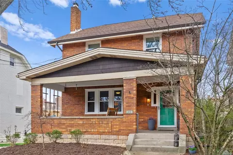 281 Colonial Dr, Pittsburgh, PA 15216