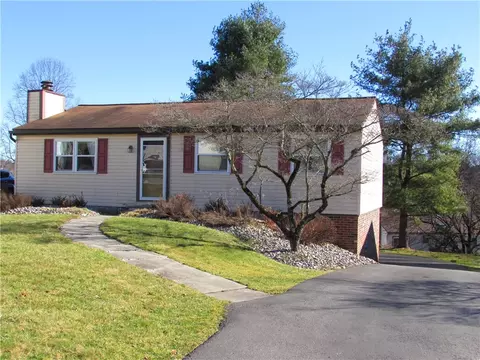 317 Chateau Ct, Pittsburgh, PA 15239