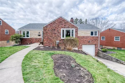990 Redwood Dr, Pittsburgh, PA 15234